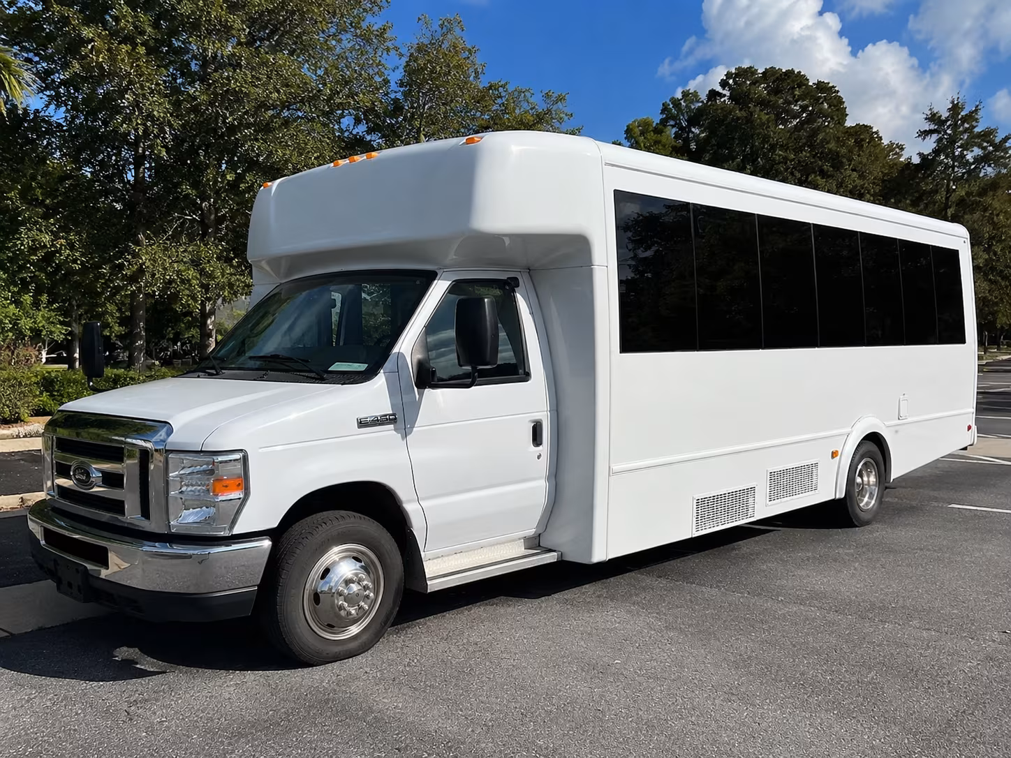 15 Passenger Party Bus