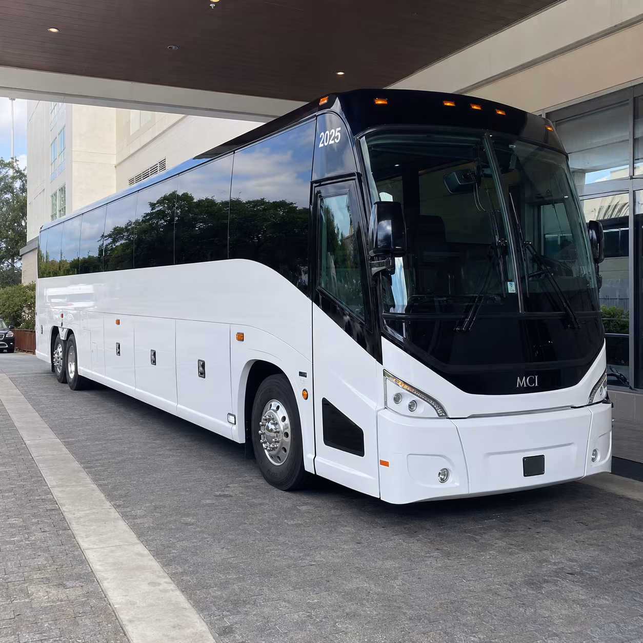 Houston Airport Shuttle & Transportation party bus exterior