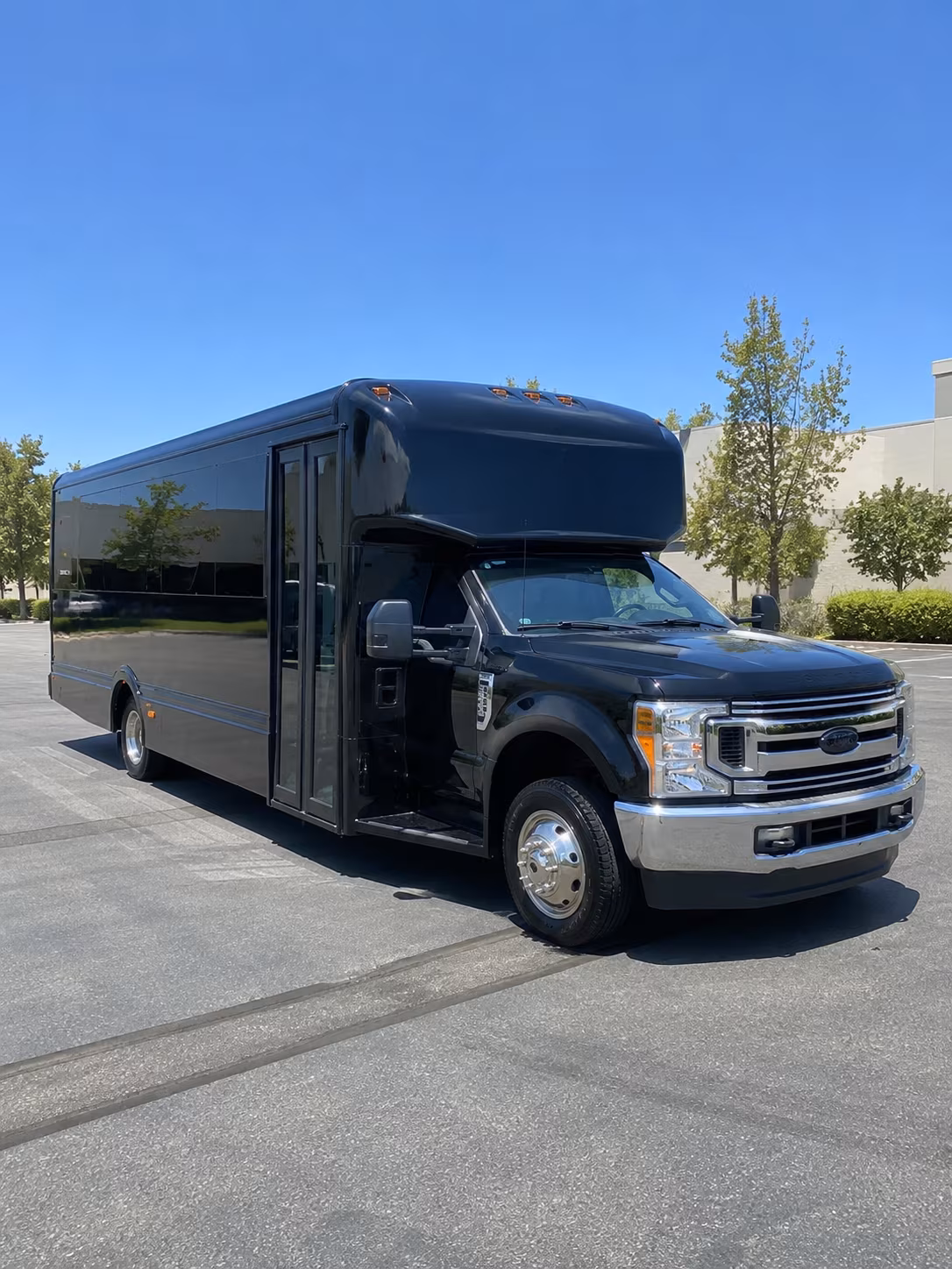 Houston Winery Tour & Pub Crawl Transportation party bus interior